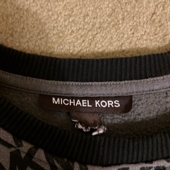 Men’s Michael Kors Crewneck - Picture 2 of 3